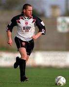4 November 2001; David Hoey of Dundalk during the eircom League Premier Division match between Dundalk and Cork City at Oriel Park in Dundalk, Louth. Photo by Matt Browne/Sportsfile