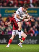 28 October 2016; Craig Gilroy of Ulster in action against Ronan O'Mahony of Munster during the Guinness PRO12 Round 7 match between Ulster and Munster at Kingspan Stadium, Ravenhill Park in Belfast. Photo by Stephen McCarthy/Sportsfile