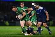 29 October 2016; Shane Delahunt of Connacht breaks the tackle of Michael Bent of Leinster on his way to scoring his side's first try of the game during the Guinness PRO12 Round 7 match between Leinster and Connacht at the RDS Arena, Ballsbridge, in Dublin. Photo by Ramsey Cardy/Sportsfile