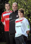 30 March 2011; Sligo Rovers manager Paul Cooke, centre, with Brona Kearns, from the Sligo Rovers ladies team, and Sligo Rovers goalkeeper Brendan Clarke at the announcement of a partnership between Sligo Rovers and IT Sligo. Clarion Hotel, Dublin Airport, Dublin. Picture credit: Matt Browne / SPORTSFILE