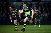 9 December 2016; Garry Ringrose of Leinster on his way to scoring his side's first try during the European Rugby Champions Cup Pool 4 Round 3 match between Northampton Saints and Leinster at Franklin's Gardens in Northampton, England. Photo by Stephen McCarthy/Sportsfile