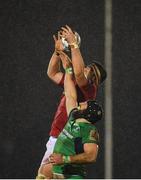 31 December 2016; Billy Holland of Munster wins possession in a lineout ahead of John Muldoon of Connacht during the Guinness PRO12 Round 12 match between Connacht and Munster at Sportsground in Galway. Photo by Brendan Moran/Sportsfile