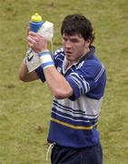 13 January 2002; Shane Horgan of Leinster applauds the crowd during the  Heineken Cup Pool 6 Round 6 match between Toulouse and Leinster at Stade Les Sept Denier in Toulouse, France. Photo by Brendan Moran/Sportsfile