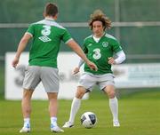 31 May 2011; Republic of Ireland's Stephen Hunt in action against Simon Cox during squad training ahead of their upcoming EURO2012 Championship Qualifier against Macedonia on Saturday. Republic of Ireland Squad Training, Gannon Park, Malahide, Co. Dublin. Picture credit: Oliver McVeigh / SPORTSFILE