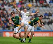 5 June 2011; John Doyle, Kildare, in action against Jamie Queeney, left, and Graham Reilly, Meath. Leinster GAA Football Senior Championship Quarter-Final, Kildare v Meath, Croke Park, Dublin. Picture credit: Ray McManus / SPORTSFILE