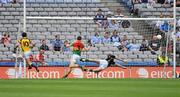 26 June 2011; Shane Roche, Wexford, beats Carlow goalkeeper Trevor O'Reilly and Conor Lawlor to score his side's second goal. Leinster GAA Football Senior Championship Semi-Final, Wexford v Carlow, Croke Park, Dublin. Picture credit: David Maher / SPORTSFILE