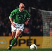 13 February 2002; Lee Carsley of Republic of Ireland during the International Friendly match between Republic of Ireland and Russia at Lansdowne Road in Dublin. Photo by David Maher/Sportsfile
