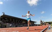 2 July 2011; Nick Willis, New Zealand, comes home to win the Men's 1500m at the Cork City Sports 2011. CIT Arena, Bishopstown, Cork. Picture credit: Brendan Moran / SPORTSFILE