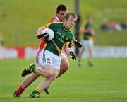 29 June 2011; Robert Farrelly, Meath, in action against Daniel Grimes. Leinster GAA Football Minor Championship, Semi-Final, Meath v Louth, Pairc Tailteann, Navan, Co. Meath. Picture credit: Barry Cregg / SPORTSFILE