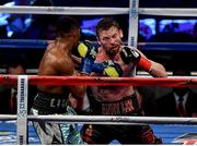 18 March 2017; Andy Lee, right, in action against KeAndrae Leatherwood during their middleweight bout at Madison Square Garden in New York, USA. Photo by Ramsey Cardy/Sportsfile