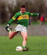 31 March 2002; Darragh Ó Sé of Kerry during the Allianz National Football League Division 2A Round 7 match between Louth and Kerry at Páirc Mhuire in Ardee in Louth. Photo by Aoife Rice/Sportsfile