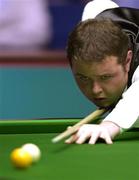 21 March 2002; Stephen Lee in action during the Citywest Irish Masters Snooker Quarter-Final match between Ken Doherty and Stephen Lee at Citywest Hotel in Saggart, Dublin. Photo by Brendan Moran/Sportsfile