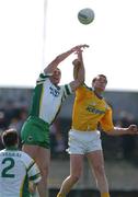 14 April 2002; Darragh Ó Sé of Kerry is tackled in the air from Nigel Crawford of Meath during the Allianz National Football League Division 2 Semi-Final match between Meath and Kerry at the Gaelic Grounds in Limerick. Photo by Matt Browne/Sportsfile