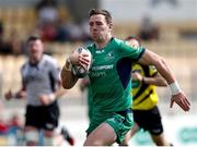 1 April 2017; Craig Ronaldson of Connacht on his way to scoring his sides second try during the Guinness PRO12 Round 3 match between Zebre Rugby and Connacht Rugby at the Stadio Sergio Lanfranchi in Parma, Italy. Photo by Roberto Bregani/Sportsfile