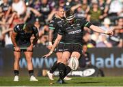 8 April 2017; Dan Biggar of Ospreys fails to covert a late penalty during the Guinness PRO12 Round 19 match between Ospreys and Leinster at the Liberty Stadium in Swansea, Wales. Photo by Stephen McCarthy/Sportsfile