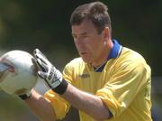 22 May 2002; Republic of Ireland goal-keeping coach Packie Bonner during a Republic of Ireland squad training session at Ada Gym in Susupe, Saipan, Northern Mariana Islands. Photo by David Maher/Sportsfile