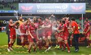 27 May 2017; Scarlets players celebrate following the Guinness PRO12 Final between Munster and Scarlets at the Aviva Stadium in Dublin. Photo by Ramsey Cardy/Sportsfile