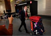 31 May 2017; Jonathan Sexton as the British and Irish Lions squad arrive at Auckland Airport in New Zealand. Photo by Stephen McCarthy/Sportsfile