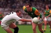 2 August 1998; Ollie Murphy of Meath in action against Glenn Ryan of Kildare during the Bank of Ireland Leinster Senior Football Championship Final match between Kildare and Meath at Croke Park in Dublin. Photo by David Maher/Sportsfile