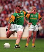 2 August 1998; Trevor Giles of Meath takes a free during the Bank of Ireland Leinster Senior Football Championship Final match between Kildare and Meath at Croke Park in Dublin. Photo by Ray McManus/Sportsfile