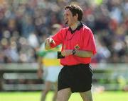 9 June 2002; Referee Willie Barrett during the Guinness Leinster Senior Hurling Championship Semi-Final match between Kilkenny and Offaly at Semple Stadium in Thurles, Tipperary. Photo by Aoife Rice/Sportsfile
