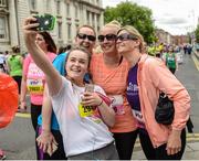 5 June 2017; Participants taking a selfie ahead of the 2017 Vhi Women’s Mini Marathon. The event saw nearly 33,000 participants take to the streets of Dublin to run, walk and jog the 10km route, raising much needed funds for hundreds of charities around the country. At Vhi Offices, in Abbey Street, Dublin. Photo by Seb Daly/Sportsfile