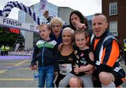 5 June 2017; Race winner Ann Marie McGlynn with family members, from left, Aflie McGlynn, Maureen Larkin, Pip Larkin, Lexie McGlynn and Trevor McGlynn following the 2017 Vhi Women’s Mini Marathon. Nearly 33,000 participants took to the streets of Dublin to run, walk and jog the 10km route, raising much needed funds for hundreds of charities around the country. For further information please log on to www.vhiwomensminimarathon.ie  Photo by Sam Barnes/Sportsfile