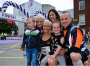 5 June 2017; Race winner Ann Marie McGlynn with family members, from left, Aflie McGlynn, Maureen Larkin, Pip Larkin, Lexie McGlynn and Trev McGlynn following the 2017 Vhi Women’s Mini Marathon. Nearly 33,000 participants took to the streets of Dublin to run, walk and jog the 10km route, raising much needed funds for hundreds of charities around the country. For further information please log on to www.vhiwomensminimarathon.ie  Photo by Sam Barnes/Sportsfile