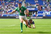 10 June 2017; Jacob Stockdale of Ireland on his way to scoring his side's second try despite the tackle of Mike Te’o of USA during the international match between Ireland and USA at the Red Bull Arena in Harrison, New Jersey, USA. Photo by Ramsey Cardy/Sportsfile