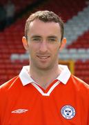 7 April 2004; Ollie Cahill, Shelbourne. Tolka Park, Dublin. Picture credit; David Maher / SPORTSFILE *EDI*