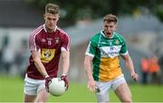 11 June 2017; Shane Dempsey of Westmeath gets past Cian Donohue of Offaly during the Leinster GAA Football Senior Championship Quarter-Final match between Offaly and Westmeath at Bord Na Móna O'Connor Park, Tullamore, in Co. Offaly. Photo by Piaras Ó Mídheach/Sportsfile