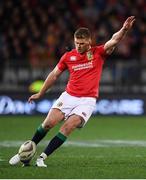 13 June 2017; Owen Farrell of the British & Irish Lions kicks a penalty during the match between the Highlanders and the British & Irish Lions at Forsyth Barr Stadium in Dunedin, New Zealand. Photo by Stephen McCarthy/Sportsfile
