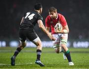 17 June 2017; Iain Henderson of the British & Irish Lions in action against Nehe Milner-Skudder of the Maori All Blacks during the match between the Maori All Blacks and the British & Irish Lions at Rotorua International Stadium in Rotorua, New Zealand. Photo by Stephen McCarthy/Sportsfile