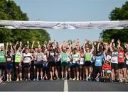 17 June 2017; Elite runners participate in a mass warm up prior to competing in the Irish Runner 5 Mile at the Phoenix Park in Dublin. Photo by Sam Barnes/Sportsfile
