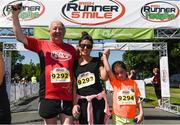 17 June 2017; Irish Runner editor Frank Greally with his daughter Catherine Greally, and granddaughter Hayleigh Bone after competing in the Irish Runner 5 Mile at the Phoenix Park in Dublin. Photo by Sam Barnes/Sportsfile
