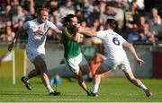 17 June 2017; Cillian O’Sullivan of Meath in action against Eoin Doyle, right, and Tommy Moolick of Kildare during the Leinster GAA Football Senior Championship Semi-Final match between Meath and Kildare at Bord na Móna O'Connor Park in Tullamore, Co Offaly. Photo by Piaras Ó Mídheach/Sportsfile