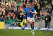 25 February 2012; Sergio Parisse, Italy, runs through to score his side's first try. RBS Six Nations Rugby Championship, Ireland v Italy, Aviva Stadium, Lansdowne Road, Dublin. Picture credit: Brendan Moran / SPORTSFILE