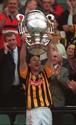 7 July 2002; Kilkenny Captain Andy Comerford lifts the Cup, and laughs as the lid becomes loose. Wexford v Kilkenny, Guinness Leinster Senior Hurling Championship Final, Croke Park, Dublin. Picture credit; Aoife Rice / SPORTSFILE