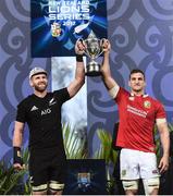 8 July 2017; New Zealand captain Kieran Read, left, and British and Irish Lions captain Sam Warburton lift the trophy together following the Third Test match between New Zealand All Blacks and the British & Irish Lions at Eden Park in Auckland, New Zealand. Photo by Stephen McCarthy/Sportsfile