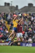 9 July 2017; Enda Smith of Roscommon in action against Gary O'Donnell of Galway during the Connacht GAA Football Senior Championship Final match between Galway and Roscommon at Pearse Stadium in Salthill, Galway. Photo by David Maher/Sportsfile