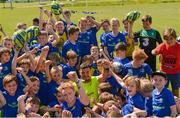 18 July 2017; Leinster's Mick Kearney and Cathal Marsh with participants during the Bank of Ireland Leinster Rugby Summer Camp in Seapoint. Photo by Piaras Ó Mídheach/Sportsfile