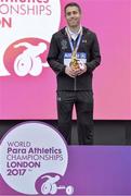 19 July 2017; Jason Smyth receives his Gold medal after he finished first in the Men's 200m T13 during day 6 of the 2017 Para Athletics World Championships at the Olympic Stadium in London. Photo by Luc Percival/Sportsfile