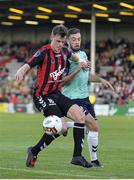 21 July 2017; Ian Morris of Bohemians in action against Nathan Boyle of Derry City during the SSE Airtricity League Premier Division match between Bohemians and Derry City at Dalymount Park in Dublin. Photo by Sam Barnes/Sportsfile