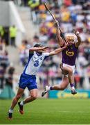 23 July 2017; Eoin Moore of Wexford in action against Pauric Mahony of Waterford during the GAA Hurling All-Ireland Senior Championship Quarter-Final match between Wexford and Waterford at Páirc Uí Chaoimh in Cork. Photo by Stephen McCarthy/Sportsfile