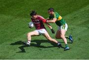30 July 2017; Sean Armstrong of Galway in action against Shane Enright of Kerry during the GAA Football All-Ireland Senior Championship Quarter-Final match between Kerry and Galway at Croke Park in Dublin. Photo by Stephen McCarthy/Sportsfile