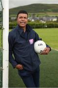 31 July 2017; AIB, proud sponsors of the AIB Club All-Ireland Championships and All-Ireland Senior Football Championship, are immersing Jeff Stelling and Chris Kamara in GAA, bringing them on a journey around Ireland to learn from the grassroots up. AIB will document their travels exclusively on their social media channels; Facebook, Twitter, YouTube and Instagram Pictured is Chris Kamara, at Dingle GAA club, Dingle, Co. Kerry. Photo by Seb Daly/Sportsfile