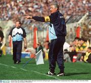 20 September 1992; Dublin manager Paddy Cullen gives instructions during the game. All Ireland Football Championship Final, Dublin v Donegal, Croke Park, Dublin. Picture credit; Ray McManus / SPORTSFILE