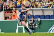 29 April 2012; Rob Kearney, Leinster, watches his successful drop goal attempt against ASM Clermont Auvergne. Heineken Cup Semi-Final, ASM Clermont Auvergne v Leinster, Stade Chaban Delmas, Bordeaux, France. Picture credit: Stephen McCarthy / SPORTSFILE