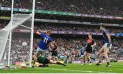 20 August 2017; Johnny Buckley of Kerry shoots to score his side's second goal past Mayo goalkeeper David Clarke of Mayo during the GAA Football All-Ireland Senior Championship Semi-Final match between Kerry and Mayo at Croke Park in Dublin. Photo by Stephen McCarthy/Sportsfile