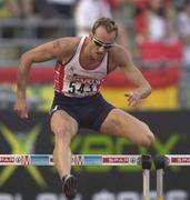 8 August 2002; Chris Rawlinson of Great Britain in action during the Men's 400m semi-final at the European Championships in the Olympic Stadium in Munich, Germany. Photo by Brendan Moran/Sportsfile